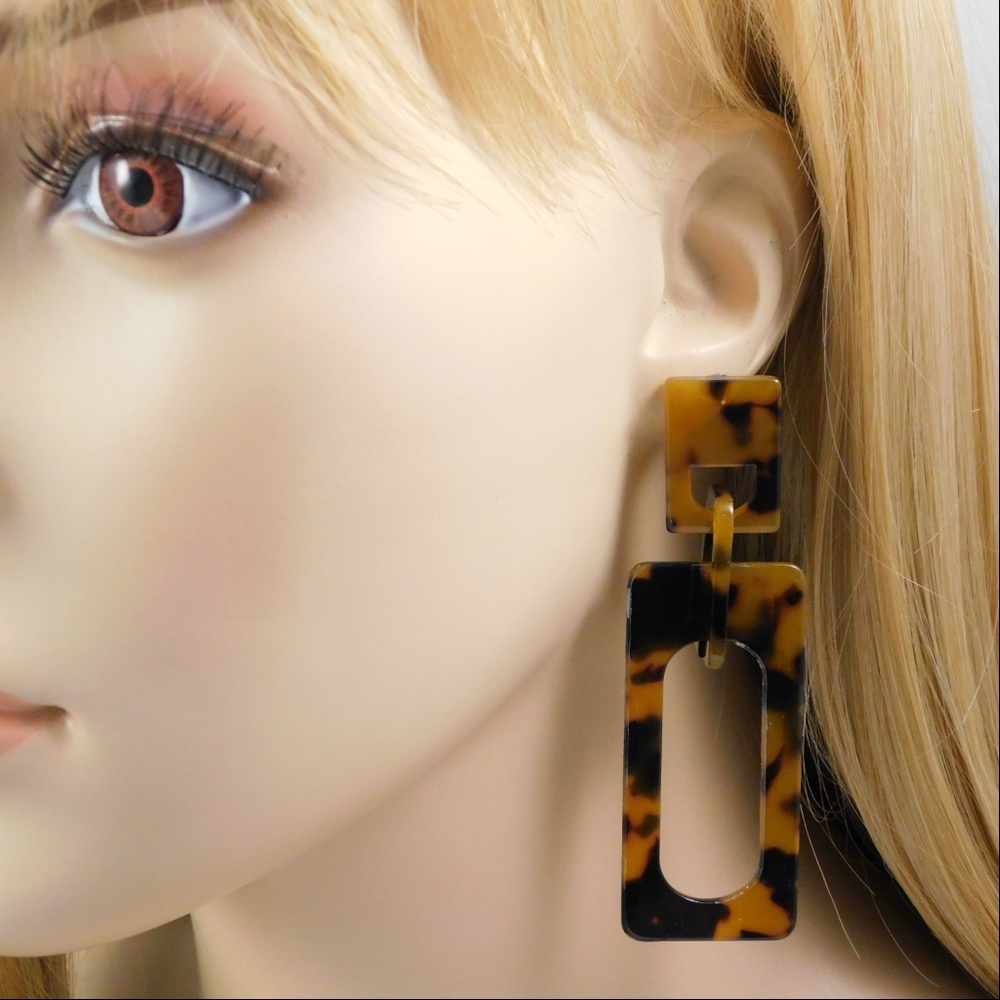 Tortoise Shell Drop Dangle Earrings